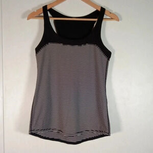 Lululemon Run first base tank white n black Striped size 4